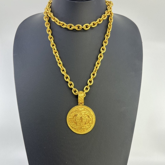 Authentic Chanel Vintage Byzantine CC Pendant Necklace - Picture 7 of 11